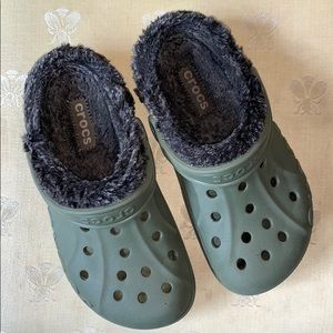 green fuzzy crocs